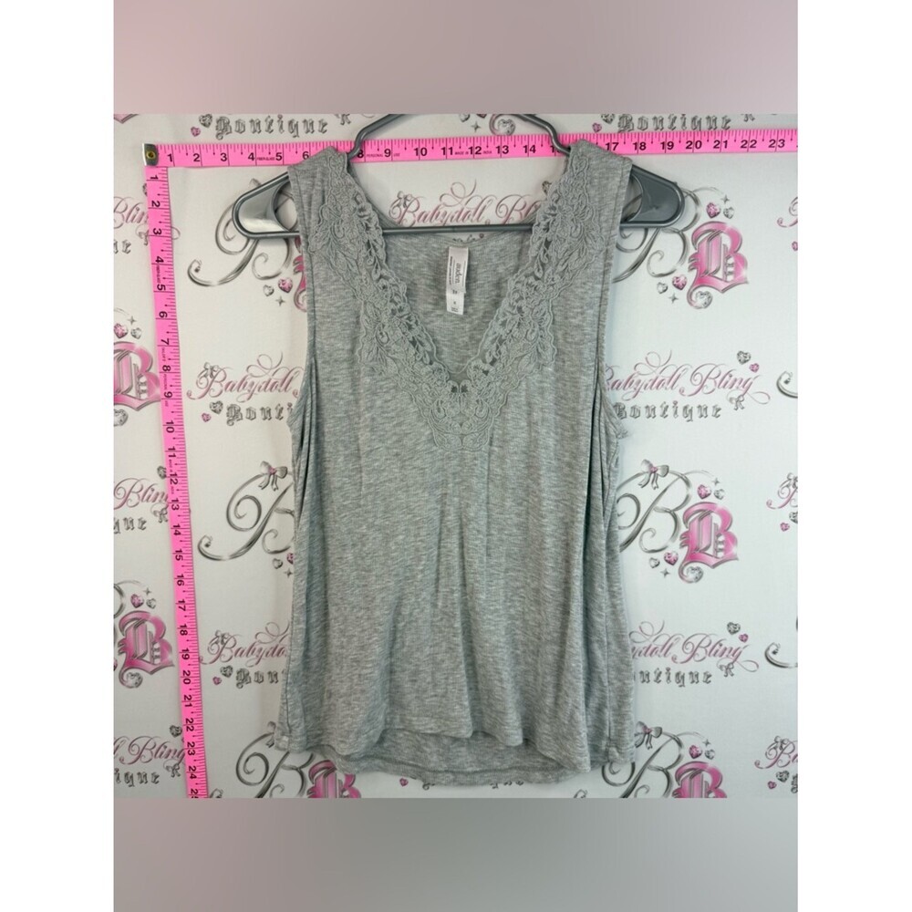 Auden tank top lace floral detail Gray Lace-Trim V-Neck Tank Top